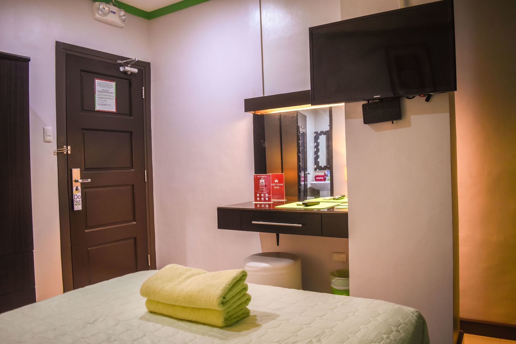 Zen Rooms Pryce Business Park Davao Exterior photo